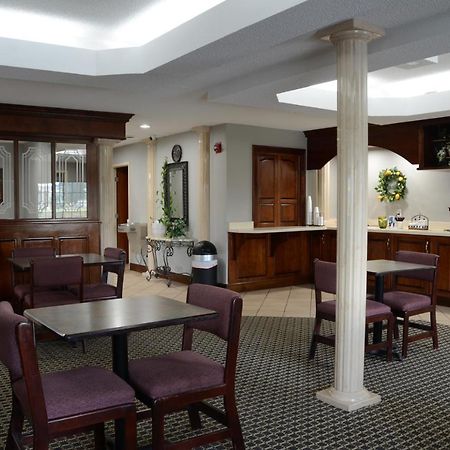 Gateway Inn Кларксвилл Экстерьер фото